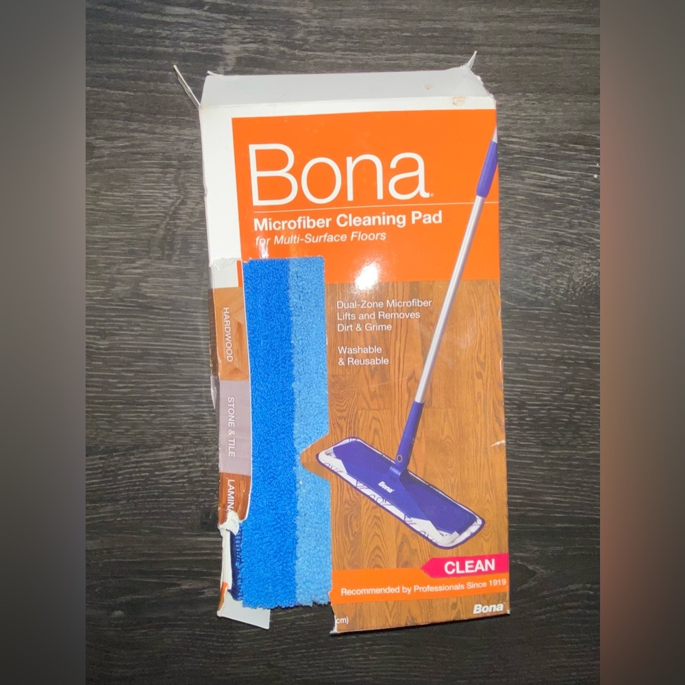 BONA MICROFIBER CLEANING PAD, WASHABLE AND REUSABLE, NEW NEVER USED
